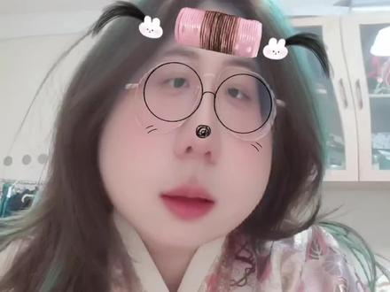 #心理委员 #牛马 #哄睡
好家伙进了垂娱我这是不能睡害得加班。
今天不哄睡,今天发脾气。PS,加班费黑粉们结一下。