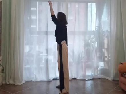 如何美体瘦身后背景不变形不晃。#教程 #学剪映制作 #剪映基础入门教程