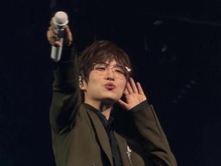 我想起来了,我全想起来了,我不是牛马,我是杀马特 #徐良 #演唱会 #时间折叠 #徐良演唱会 #青春