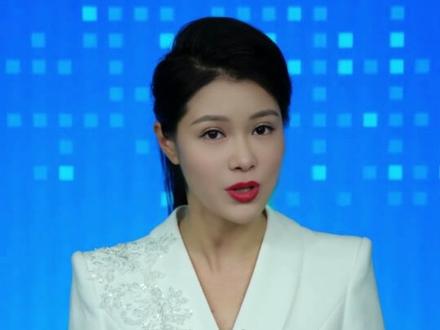 员工在年会上中万元苹果手机 拆开变成一盒糖和瓷砖?#年会中奖 #板砖