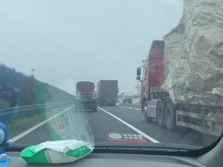 自动档下长坡,应该如何正确操作?你知道吗?#甜蜜520长安开新购 #第一视角 #人生第一辆车 #女司机日常 #第三代CS75P爆款再进阶