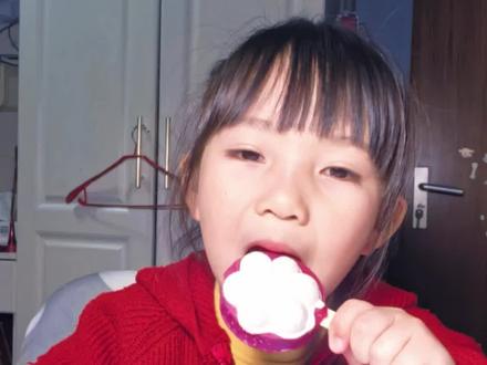 没有小朋友能拒绝山竹冰淇淋!冰冰凉凉、奶香果香,一口沦陷🍦#雪糕 #吃货 #吃货日常 #小吃货
