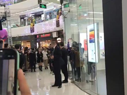 曾经的偶像依旧那么帅!