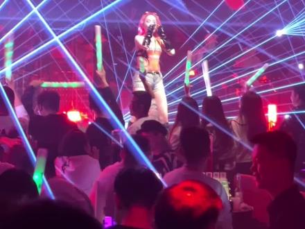 人均几十玩转LiveHouse,XINCC这家響Livehouse一定不要错过!#酒吧气氛 #夜生活 #网红酒吧打卡 #深夜酒吧 #嗨翻全场
