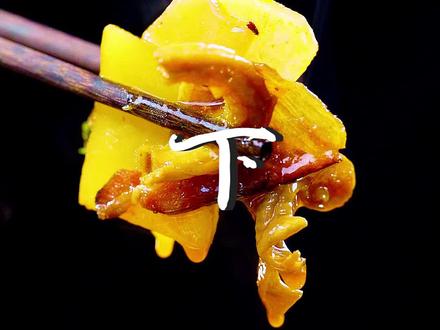 这是一道只有本地人才知道的#张家界 特色美食!#湘菜 #三下锅 #从腊八开始吃出年味儿 #抖音美食创作人