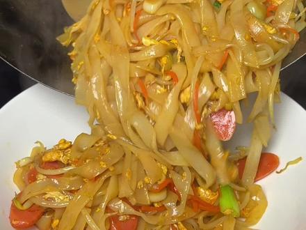 筋道爽滑的炒河粉#美食教程 #太好吃了