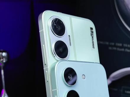 给#红米turbo5 贴鹰眼#镜头膜 高硬度钢化玻璃 强效抵御外物砸击磕碰 使用起来更安心