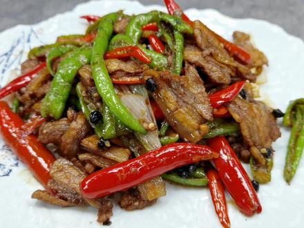 炒肉丝怎样才能炒的嫩 67dddb22c92fa80ac47726c563d56a13~tplv-dy-resize-origshort-autoq-75:330.jpeg?x-expires=1989309600&x-signature=EAWBUhZleKpezHNAWLN3XRti2EA%3D&from=3213915784&s=PackSourceEnum_AWEME_DETAIL&se=false&sc=cover&biz_tag=pcweb_cover&l=20230117185001A401F09B3E67C402B5CF