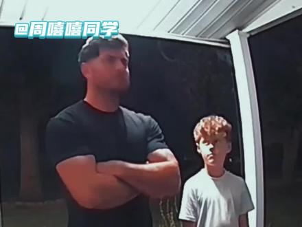 小孩哥:咱俩谁是谁爸#外国 #恶作剧 #搞笑 #小孩哥 #爸爸