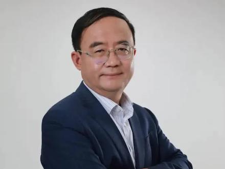 南科大教授称楼房只要够老百姓住就行了,再建这么多,变成一个金融手段就危险了 #房地产 #楼市