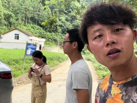 四川乐山车手开比亚迪宋,挑战成佛坡一把过吃土鸡,美女说不敢看 #成佛坡 #比亚迪宋plus #乘风破浪的越野人生 #自驾游 #越野 #不走寻常路 #汽车 #封闭路段 #专业动作请勿模仿