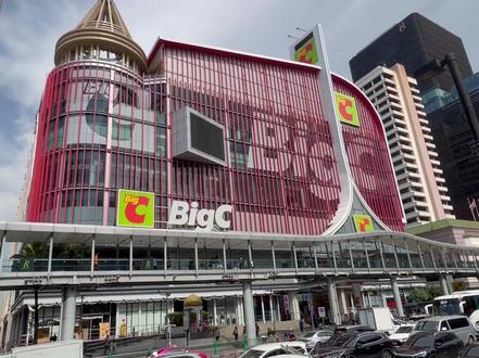 曼谷Big C 喂饭级购物攻略!|曼谷Vlog 来曼谷呢,大家都会去Big C超市购物,但是因为这个超市非常大,种类非常繁多,很多小伙伴呢,一进到里面也不知道该买什么,做为在Big C多次购物的我呢,整理了一份喂饭级的购物清单,涵盖零食、水果、药品甚至到送礼环节,一次给小伙伴们说个清楚,让大家在购物时不在迷茫!
地址:97/11 Ratchadamri Rd, Lumphini, Pathum Wan, Bangkok 10330
#购物 #攻略 #曼谷 #买前必看这一篇 #全民买手请回答