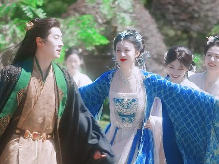 揭秘《成何体统》番外,即便过去十年,张三也一直在想方设法和庾晚音重逢,他俩宿命般的CALL BACK就发生在初见的第一眼#王楚然 #丞磊 #成何体统 #唐晓天 #了不起的精讲团