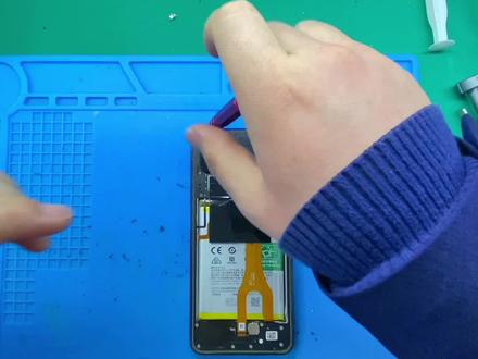 oppoA92
拆框注意指纹排线喔!