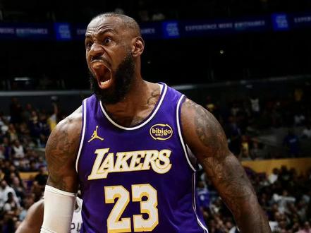 胜利暂时平息矛盾,“马前卒”雷迪克肯定会再次发难老詹!#湖人大胜国王 #詹姆斯 #雷迪克评价詹姆斯