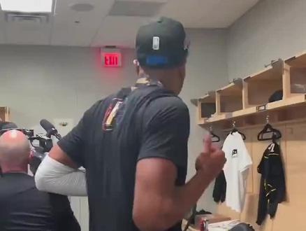 八嘎个人特写#八村塁 #湖人季中锦标赛冠军