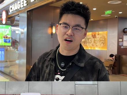 你们怎么看华莱士退市 #说真话独立思考 #华莱士 #华莱士退市 #干货分享 #餐饮人加油💪