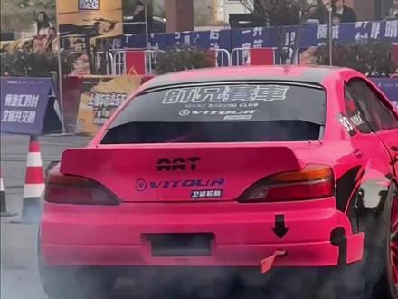 村GT简直太燃了!整活儿这一块贵州还是太超前了 #村GT #抖音新车季#腾势z9gt