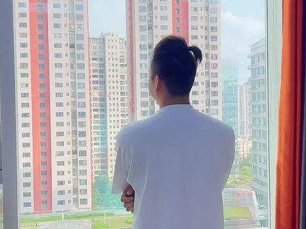 没有伞的小孩更要努力的奔跑 加油#日常vlog #男人简单的快乐 #简简单单又得一餐