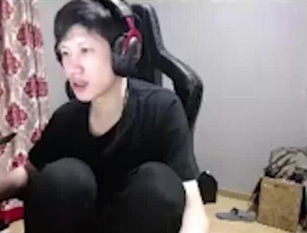 当着PDD的面开出2金之后,PDD的反应太好玩了😂