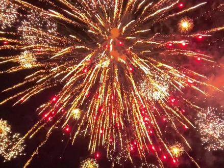 大年初六迎六顺,顺风顺水顺财神,家顺人顺万事顺,新的一年心意顺,前程顺一顺百顺。 #初六大顺 #大年初六六六大顺 #早安朋友们开心快乐每一天 #早安