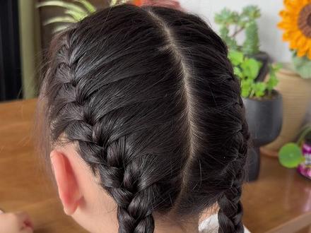 #你的宝宝发型咋扎 3+2蜈蚣辫慢教程,好看又收碎发#儿童花样辫子扎法 #女儿的夏日清凉发型 #儿童编发教程 #编发简单易学