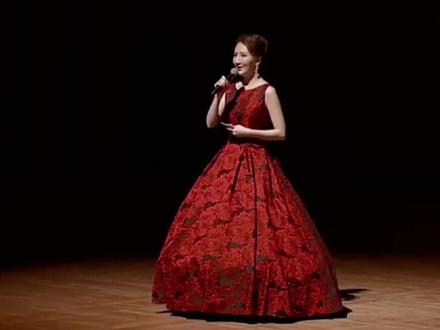 京剧艺术家吴汝俊先生参加2022年华人华侨春晚,一袭中国红,一曲孟母美仑美奂,惊艳四座。#吴汝俊#弘扬戏曲文化 。🌅🇨🇳❤🌻🌴🍎🎉🌈