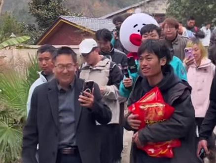 荒野求生林北想家退了