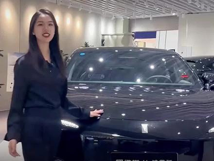 隐藏式门把手谁不知道?#dou是好车 #阿维塔11 #遥遥领先 #是时候露一手了 #阿维塔12
