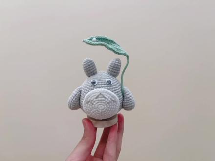 (一)龙猫教程-主体
都想去到宫崎骏动漫的夏天,我也不例外#钩针图解 #毛线手工制作玩偶