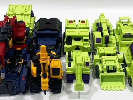 炫卡斗士W 巨角岩神 VS 变形金刚 大力神