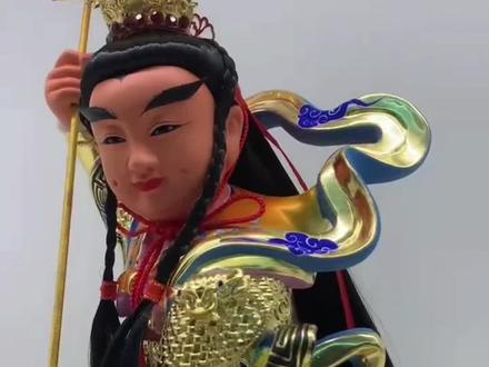 #木雕工艺 身世背景强大的哪吒三太子,为啥被称为太子?有人知道吗😬#传统文化 #非物质文化遗产 #哪吒 #热门推荐 @DOU+小助手