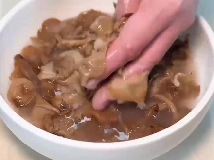 五台山特产的珍馐-台蘑 今日互动:你吃过的蘑菇和喜欢的蘑菇做法。 | 选自厚朴中医-美食课#美食趣胃计划 @徐文兵厚朴 @徐文兵美食课