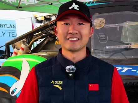 中国🇨🇳车手范高翔因油箱管路问题折戟2026达喀尔马拉松赛段!赛后总结他沉稳笃定,将此次挫折视作积累经验的宝贵契机,止步第四赛段并未磨灭他的斗志,反而更坚定了他卷土重来的决心。#达喀尔拉力赛