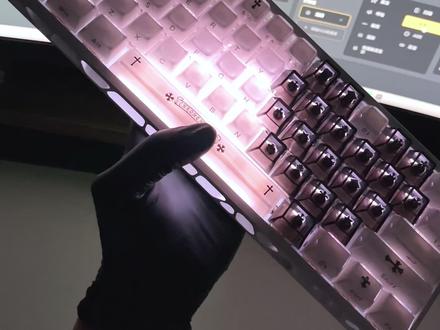 如何亲手给对象组装一把wooting60键盘白果冻克罗心! #wooting60V2 #wooting满改#wooting键盘 #打瓦键盘 #小众礼物