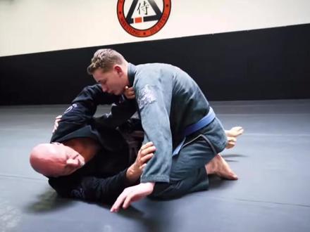 如何快速提升柔术技巧