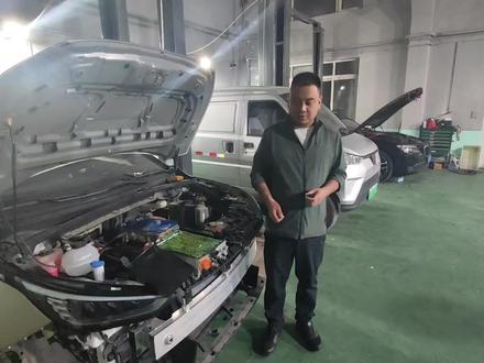 吉利几何事故后不上电,充电机维修分享 #新能源车 #新能源汽车维修 #新能源知识科普 #新能源维修培训