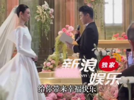 奚梦瑶何猷君婚礼誓言😭
又是为别人的爱情落泪的一天
爱是人中龙凤才给得起的东西
#嫁给爱情#奚梦瑶何猷君婚礼誓言 #奚梦瑶#何猷君 #奚梦瑶何猷君婚礼