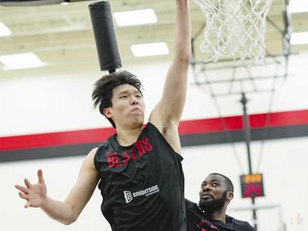 杨瀚森全明星新秀赛狂砍10分,感受到了什么叫真正被重视#杨瀚森 #全明星赛 #开拓者 #nba