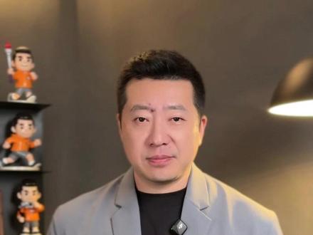 “钓鱼侠”刘胜,不会游泳却跳河救起1岁女童,被认定见义勇为。凡人微光,为你点赞!#抖音热评 #“钓鱼侠”刘胜被认定见义勇为