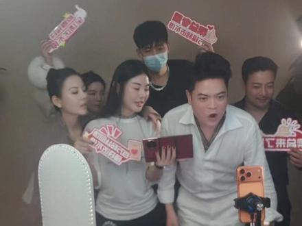 梁总来了仅此一个号@梁总来了 其他均为假号盗播,大家不要上当受骗