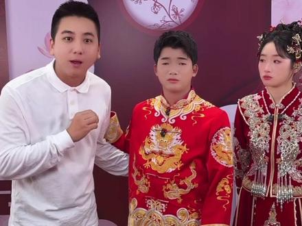 希望大家也多多支持他#黑总 #小强夫妇