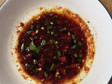 咱陕西人的汤圆就得这么吃,香辣过瘾又解腻,这才是吃汤圆的正确打开方式!#汤圆解锁新吃法 #陕西人吃汤圆 #咸口汤圆 #元宵节美食