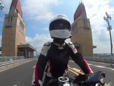 感受一下南京长江大桥摩托车第一视角#每个男人都有一个机车梦 #爱机车爱生活 #摩托车 #女骑 #风和自由