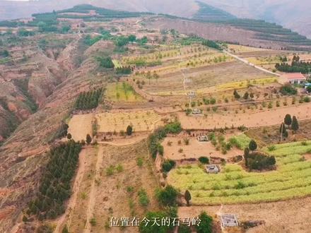 航拍唐十八陵之7:神道裂开形成峡谷,唐肃宗建陵经历了什么?