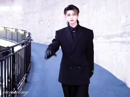 #蔡徐坤 #柳丝木全球品牌代言人蔡徐坤 这个让阴了很多天的杭州都亮起阳光的世界巨星 蔡徐坤!!!