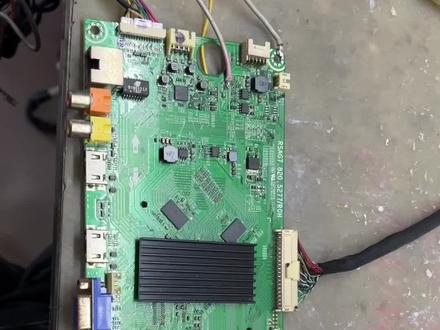 海信主板更换 EMMC。过程讲解#同城空调维修清洗销售安装 #专业的事交给专业的人 #汽车保养与维修 #源头实力厂家