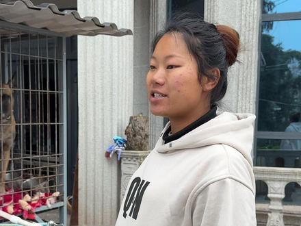 凯文喜欢吃鸡蛋炒饭,所以去村里面买点青菜,今天买的青菜特别好,很适合做榨酸菜#抖音商城#乡村的生活 #贵州美好推荐官