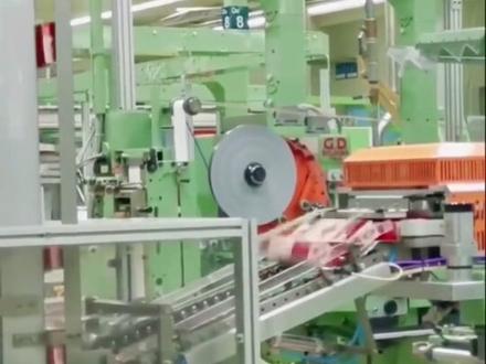 #真假鉴别 #分析故事 全链条打击涉烟违法,小县城一度霸占国外市场!