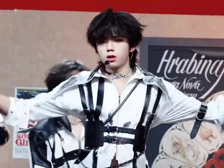 星途璀璨##王橹杰希区考克#王橹杰荣耀之战